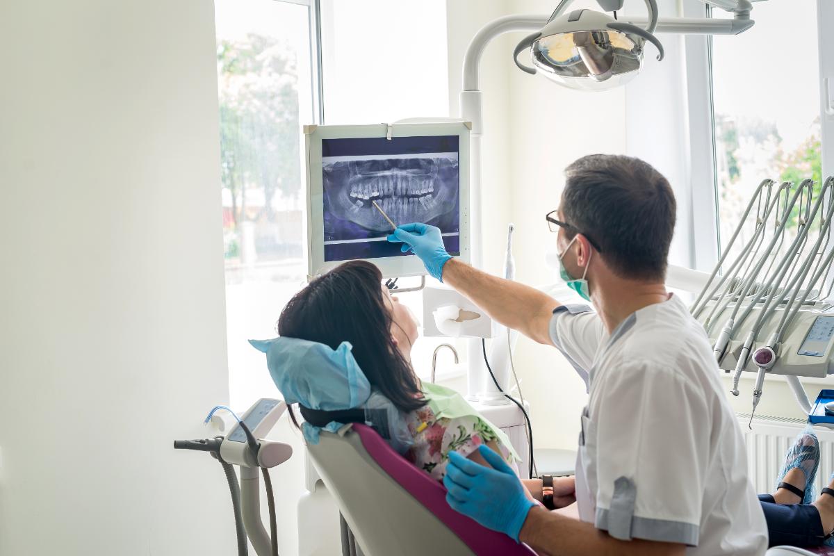 What Can I Do for a Chipped Crown_ endodontist points out chipped crown treatment on an x-ray
